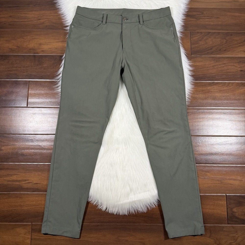 Lululemon Men's Size 34 Green Warpstreme Slim Fit‎ ABC 5 Pocket Pants M5AQSS